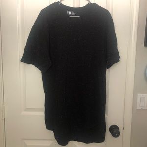 Like New Speckle Scallop Style Tall Slim Tee